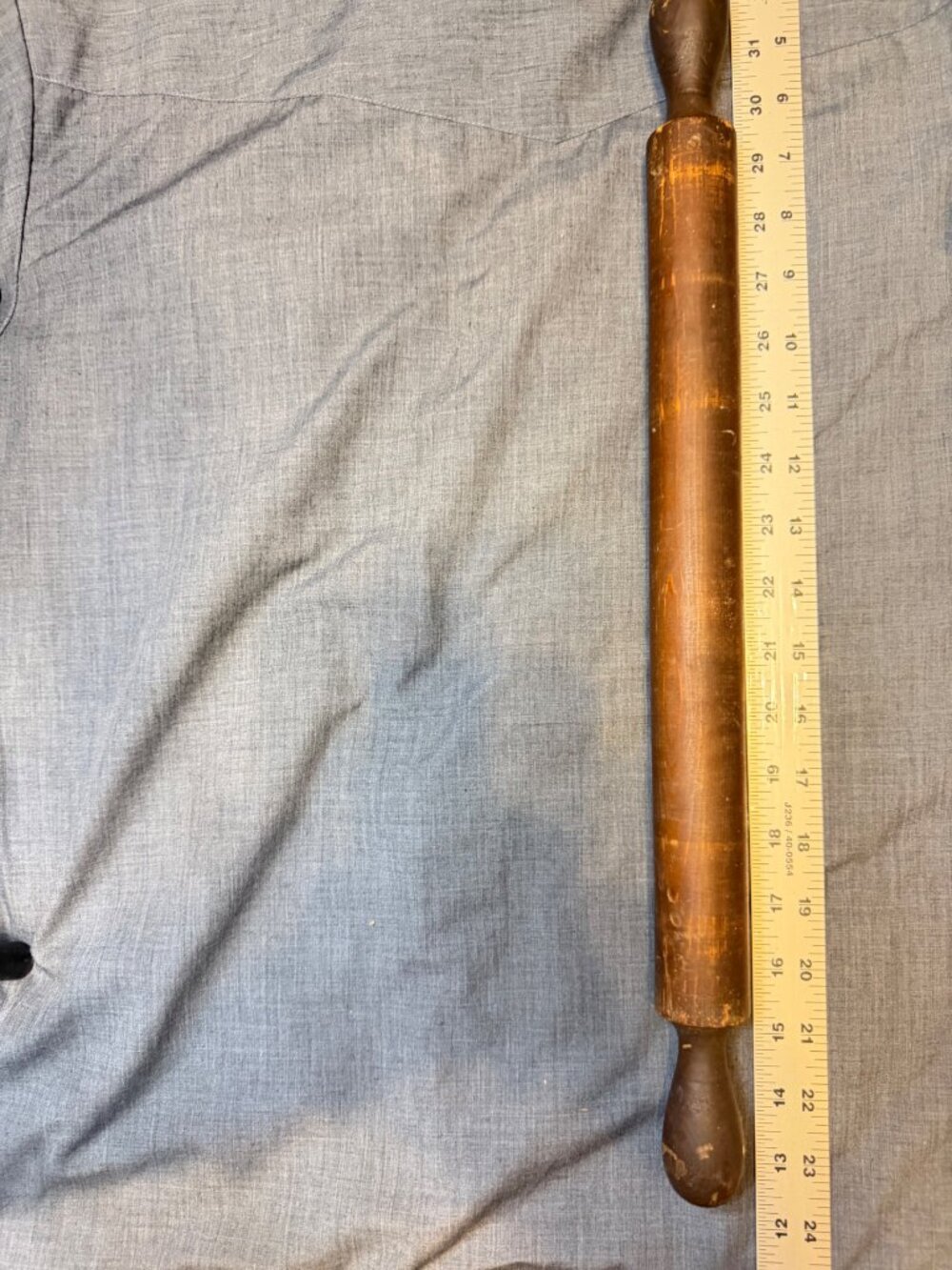 Vtg Solid Wood One-Piece Rolling Pin 20" Knob Ends Farmhouse Primitive - Picture 2 of 5